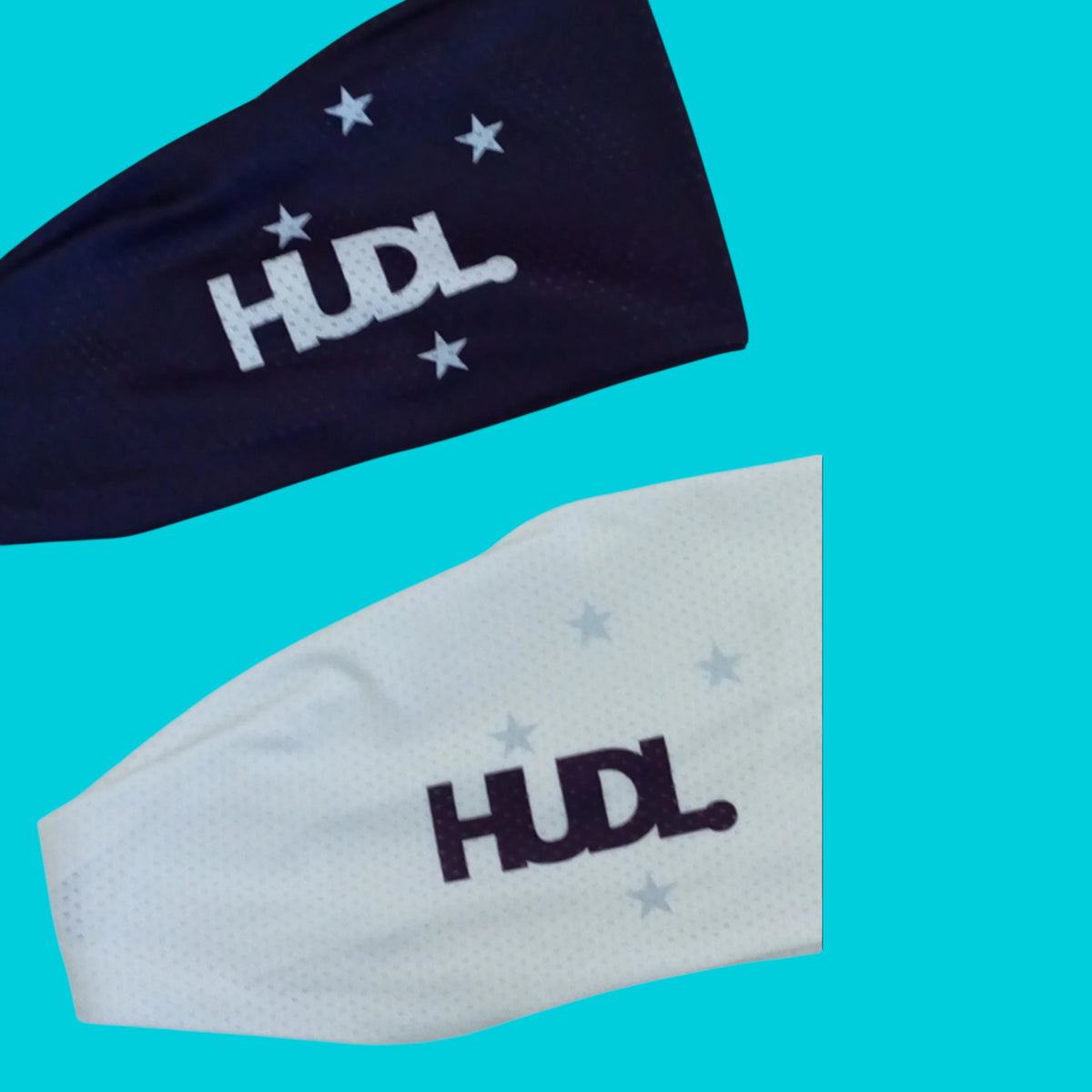 HUDL logo unisex bandana – squash accessory for on and off court, moisture-absorbing black and white